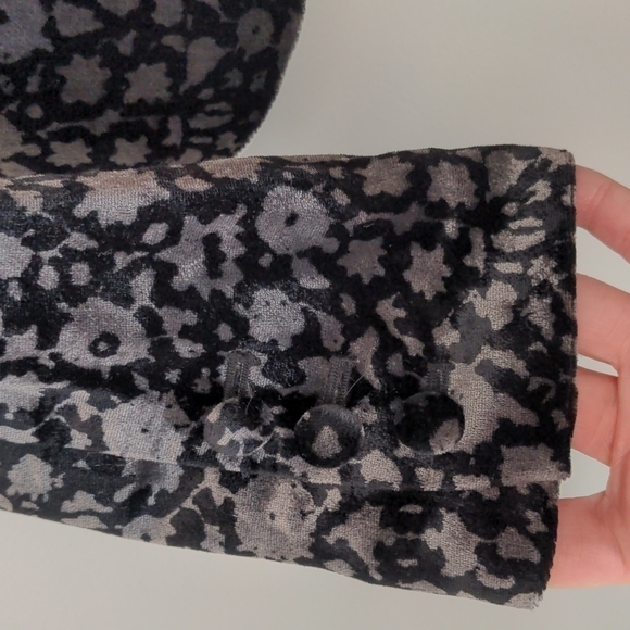 ANTHROPOLOGIE Elevenses Lumi Velvet Jacket 2 - Picture 7 of 11